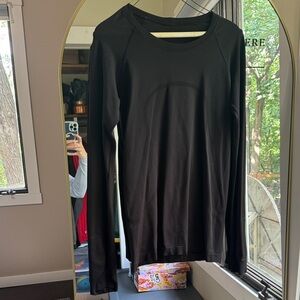 Lululemon Black Long Sleeve Athletic Top